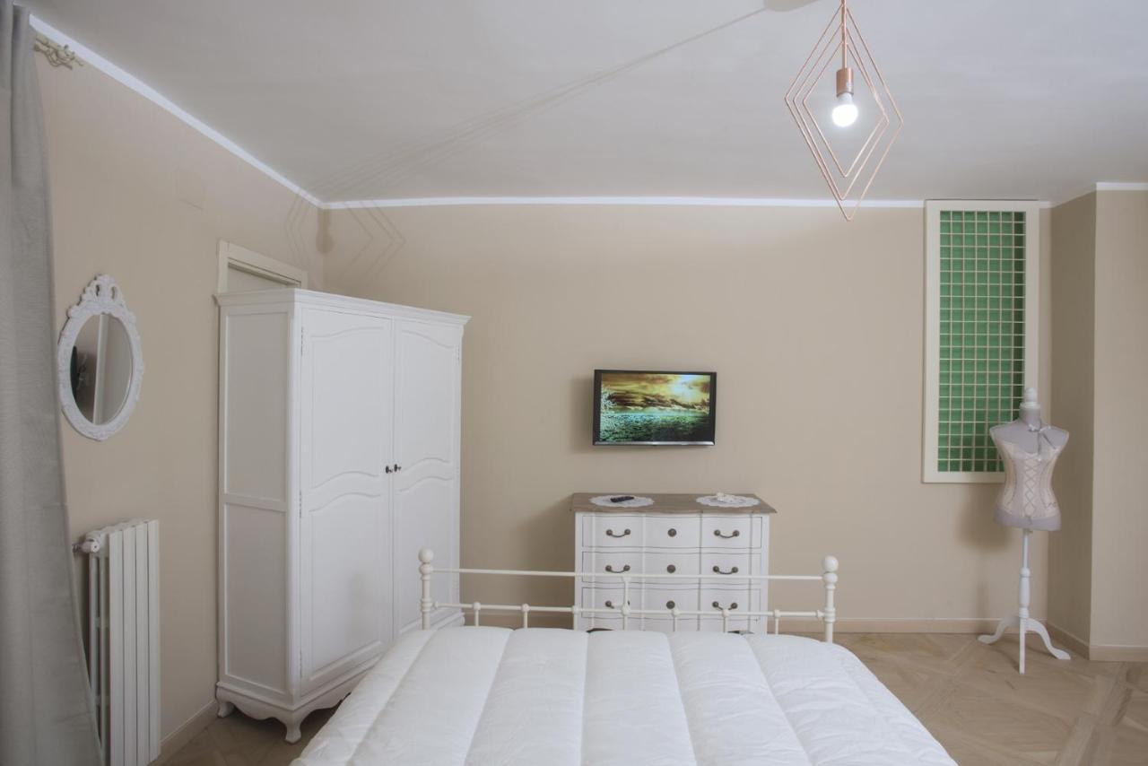 Piazza Dante Suites By Wonderful Italy Napoli Ngoại thất bức ảnh